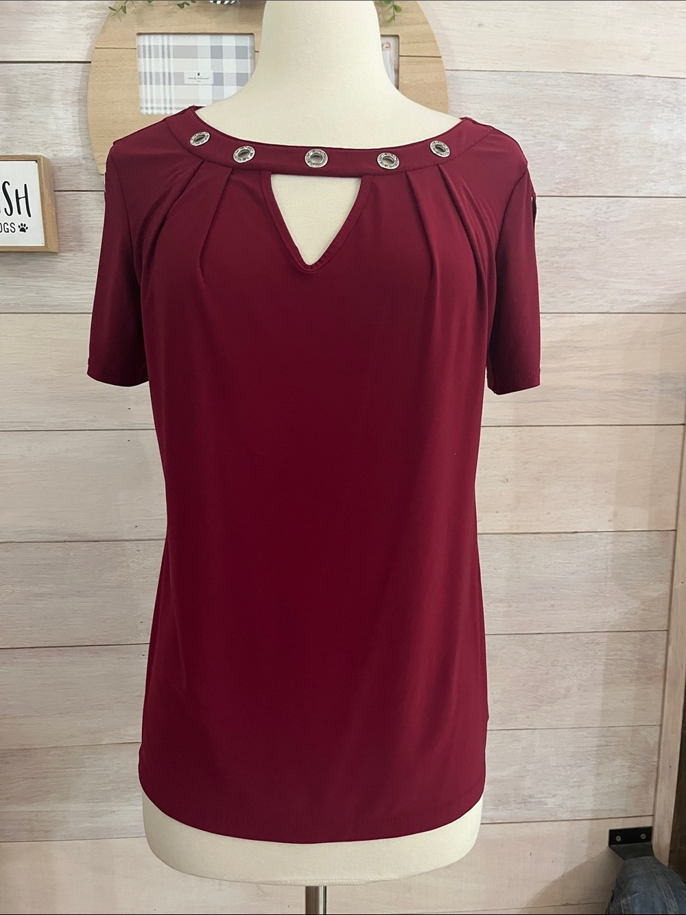 PerSeption Concept Burgundy Short Sleeve Keyhole Top with Silver Grommets S
